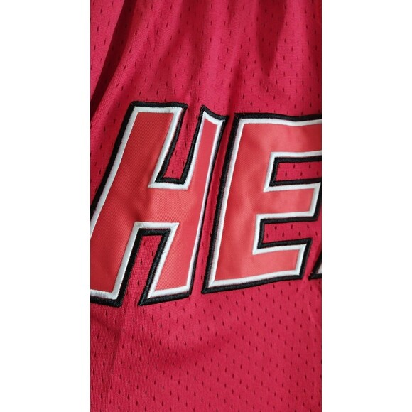 Just Don Miami Heat 1996-97 Stitched Red Basketball Shorts Size Men's Small - Picture 6 of 9